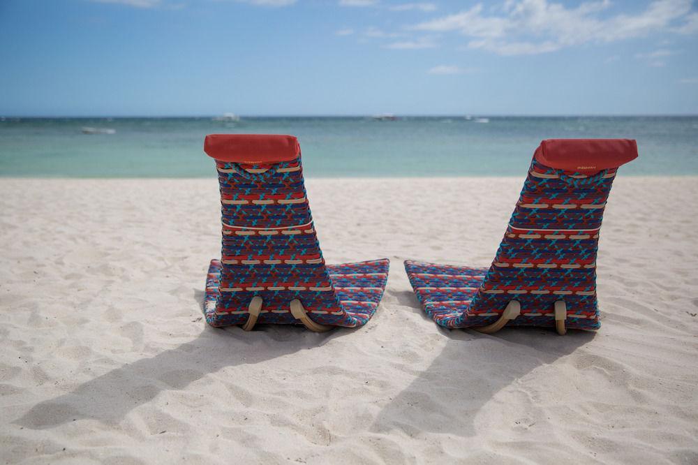 Oceanica Resort Panglao, Bohol מראה חיצוני תמונה Beach chairs
