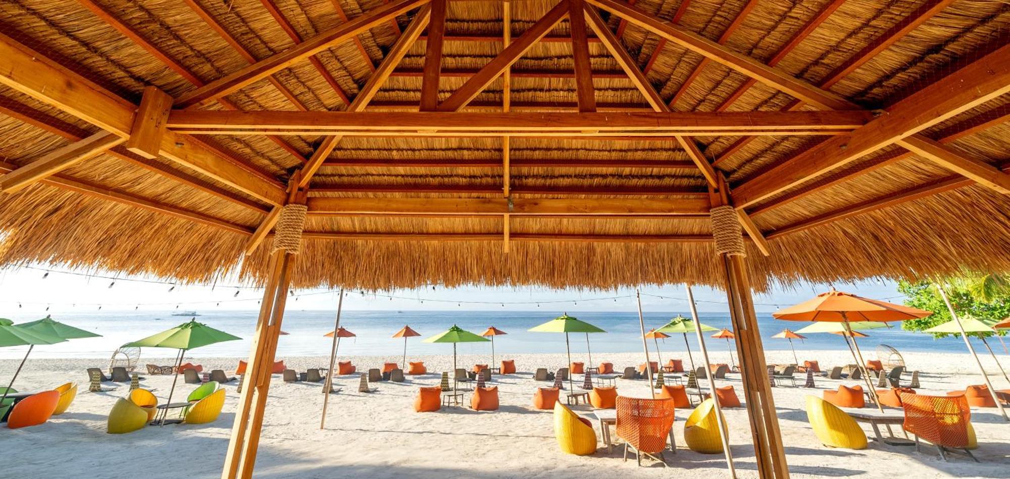 Oceanica Resort Panglao, Bohol מראה חיצוני תמונה The beach at the Hard Rock Hotel
