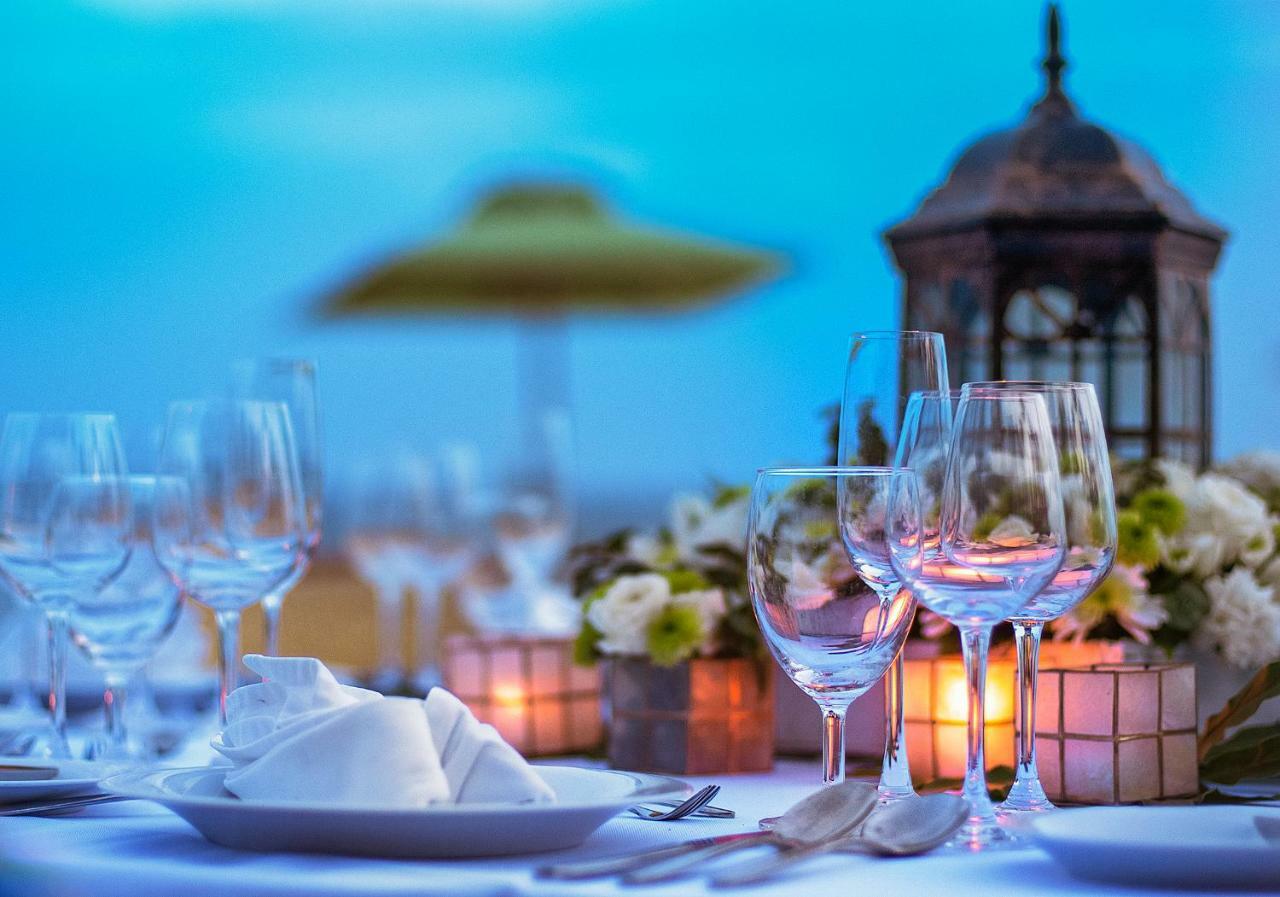 Oceanica Resort Panglao, Bohol מראה חיצוני תמונה A table set for fine dining
