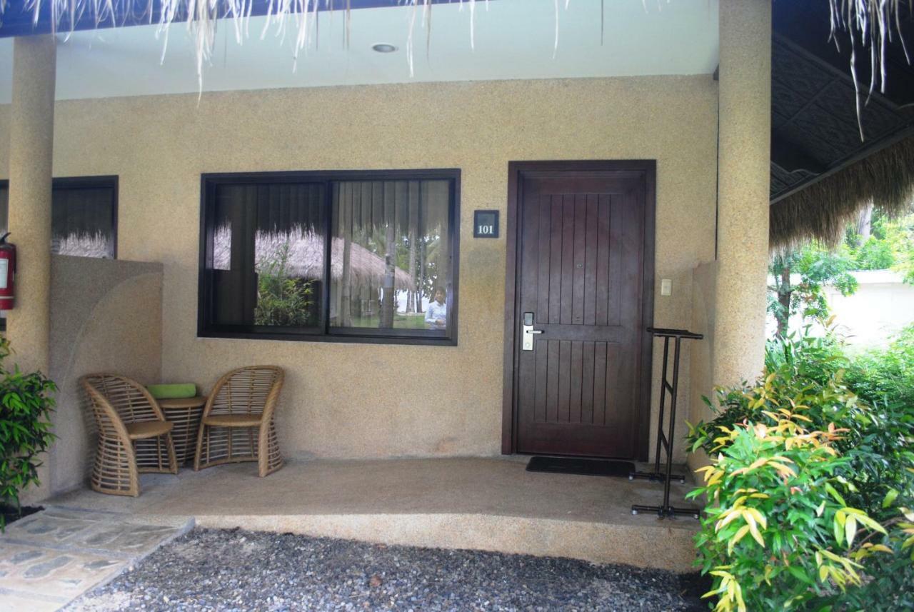 Oceanica Resort Panglao, Bohol מראה חיצוני תמונה A room at the resort