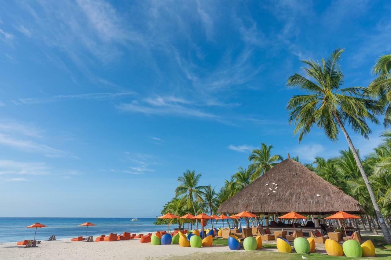 Oceanica Resort Panglao, Bohol מראה חיצוני תמונה The beach at the resort